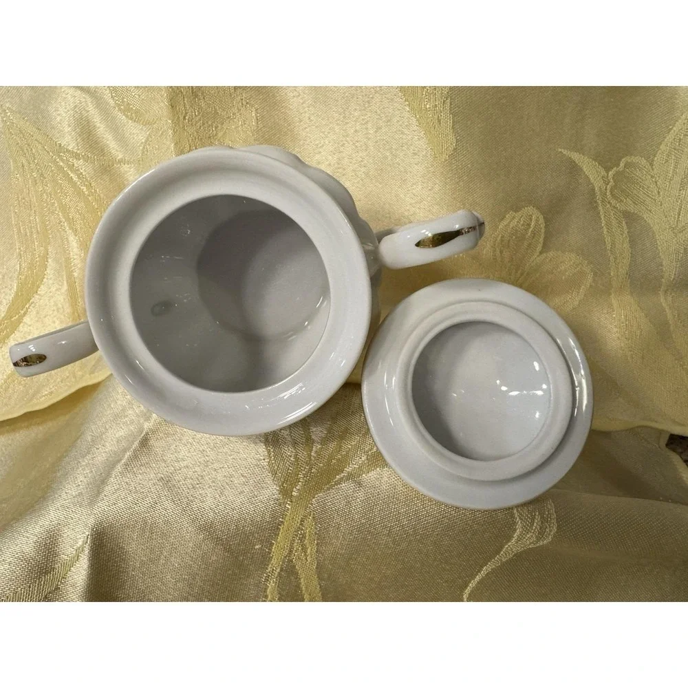 T Limoges Vizavi Oro Fragonard Sugar Bowl w Lid & Creamer 24K Gold Italy